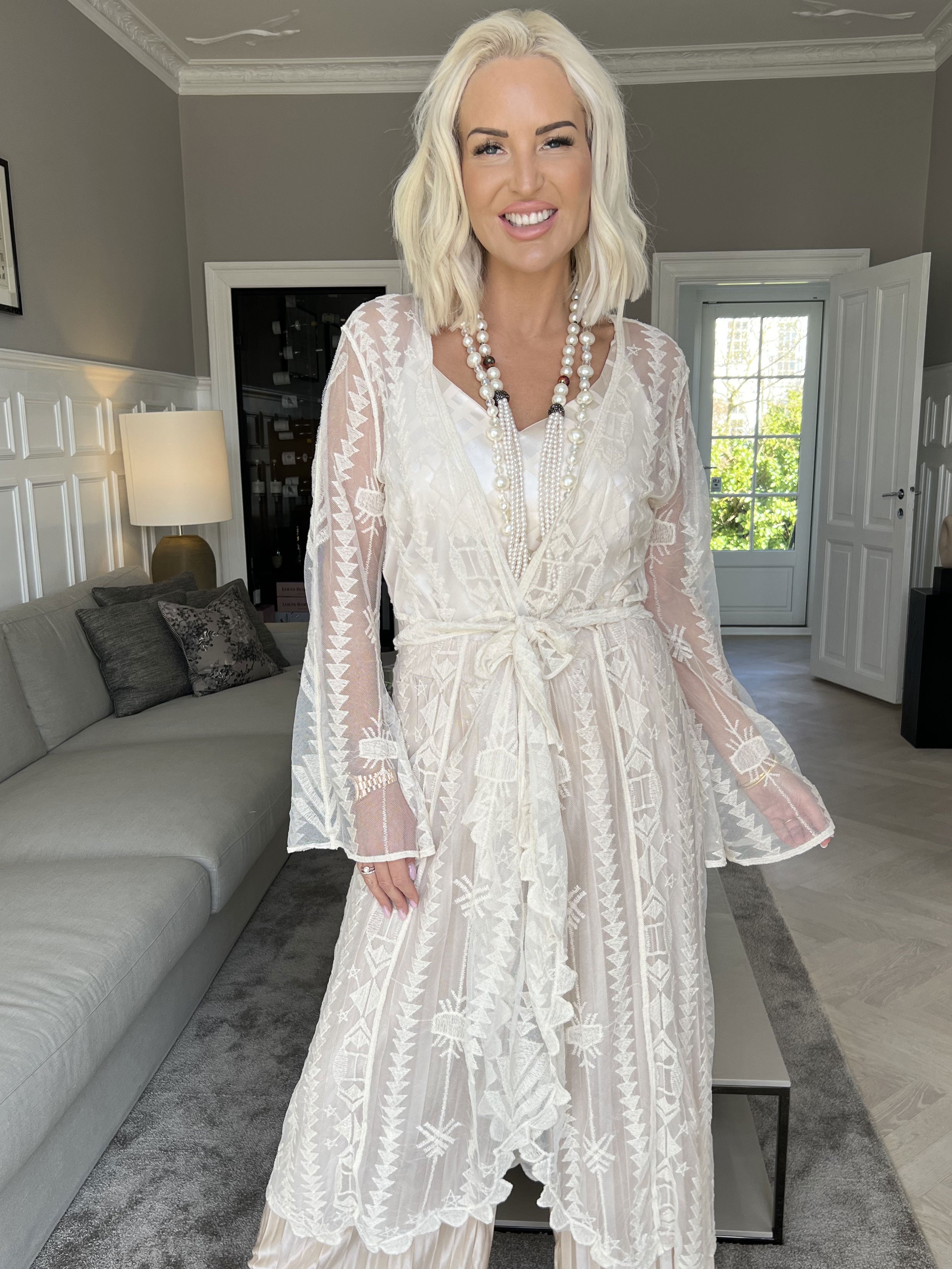 Ida - Lång transparent spetskimono